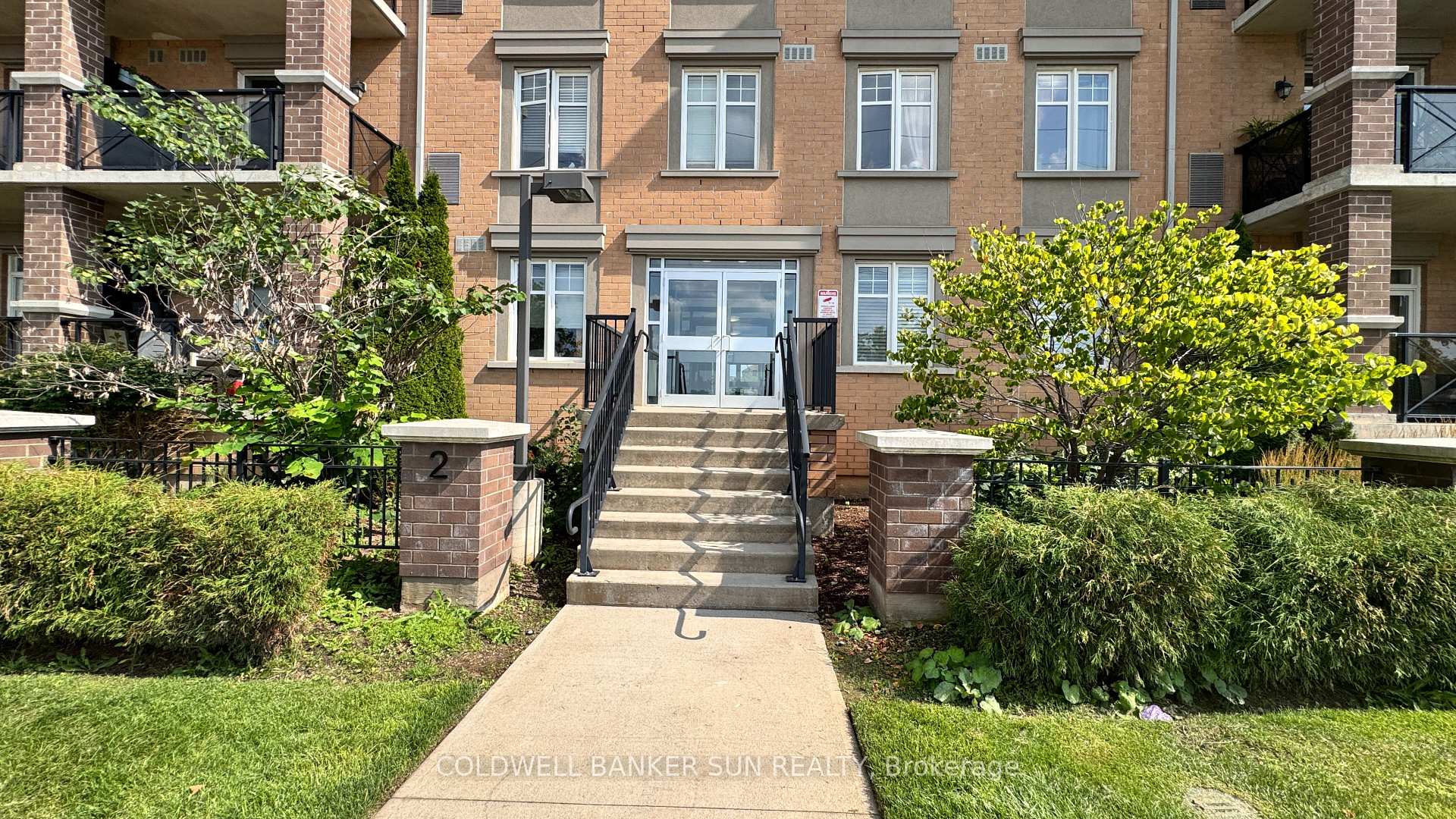 Photo 3 of Unit 211, 2 Colonial Drive, Guelph, Pineridge/Westminster Woods — HOMEH
