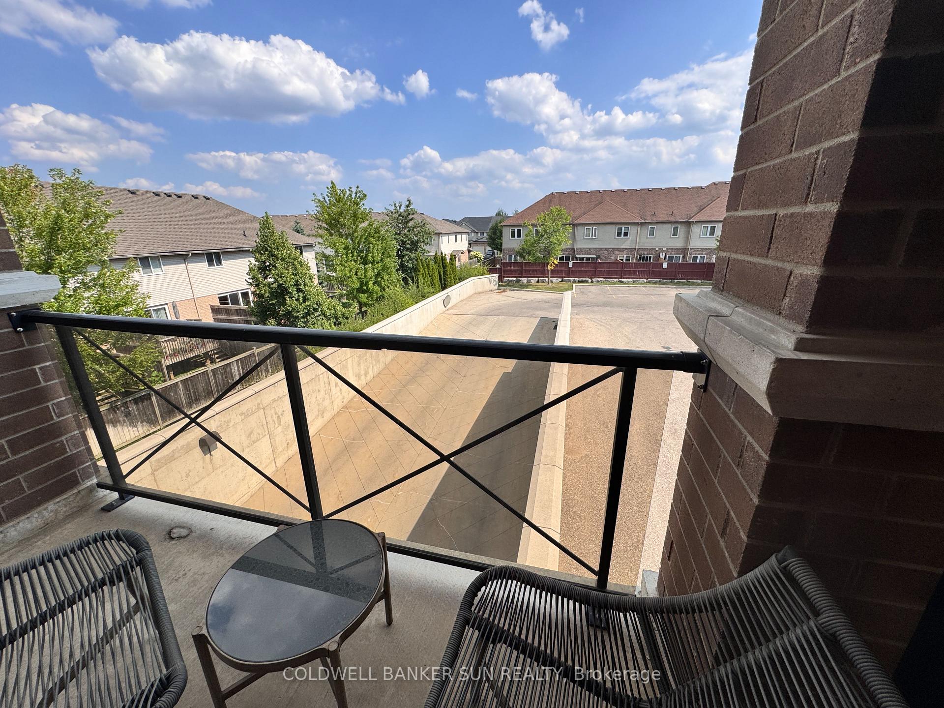 Photo 21 of Unit 211, 2 Colonial Drive, Guelph, Pineridge/Westminster Woods — HOMEH