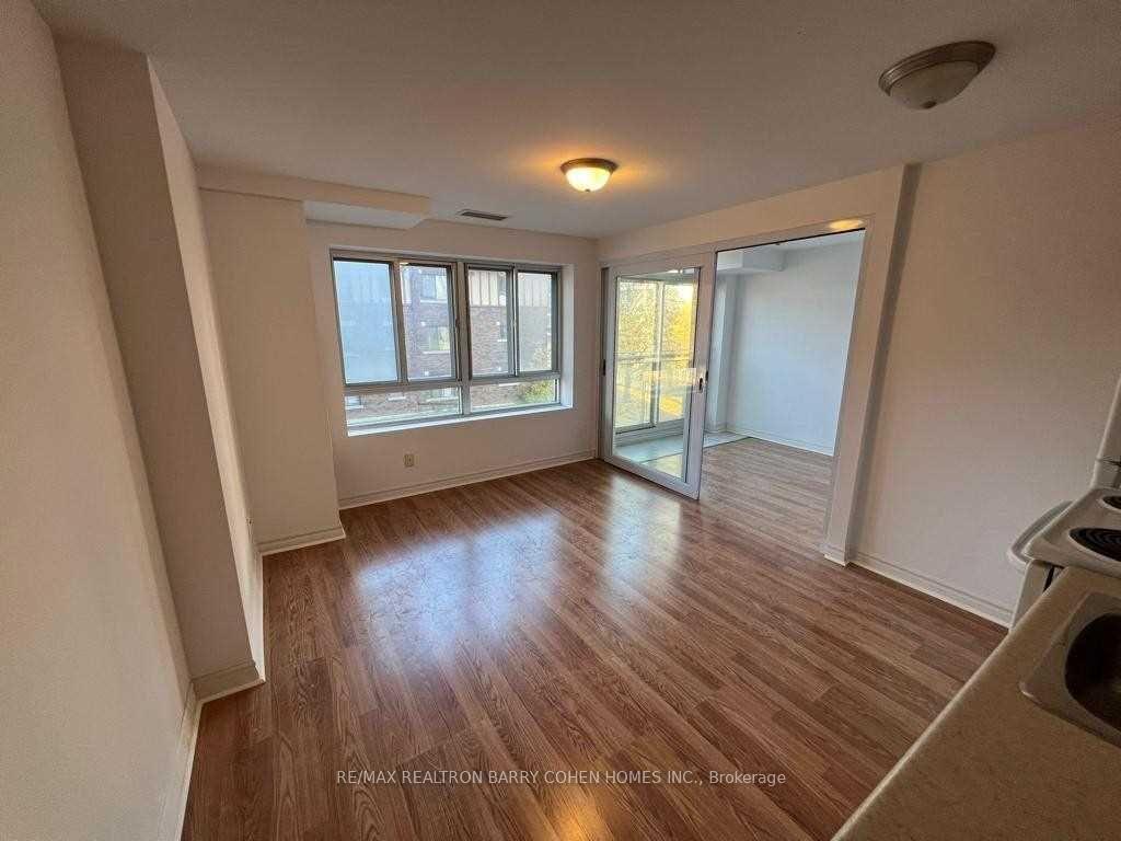 Photo 3 of Unit 204, 15 Maplewood Avenue, Toronto, Humewood-Cedarvale — HOMEH