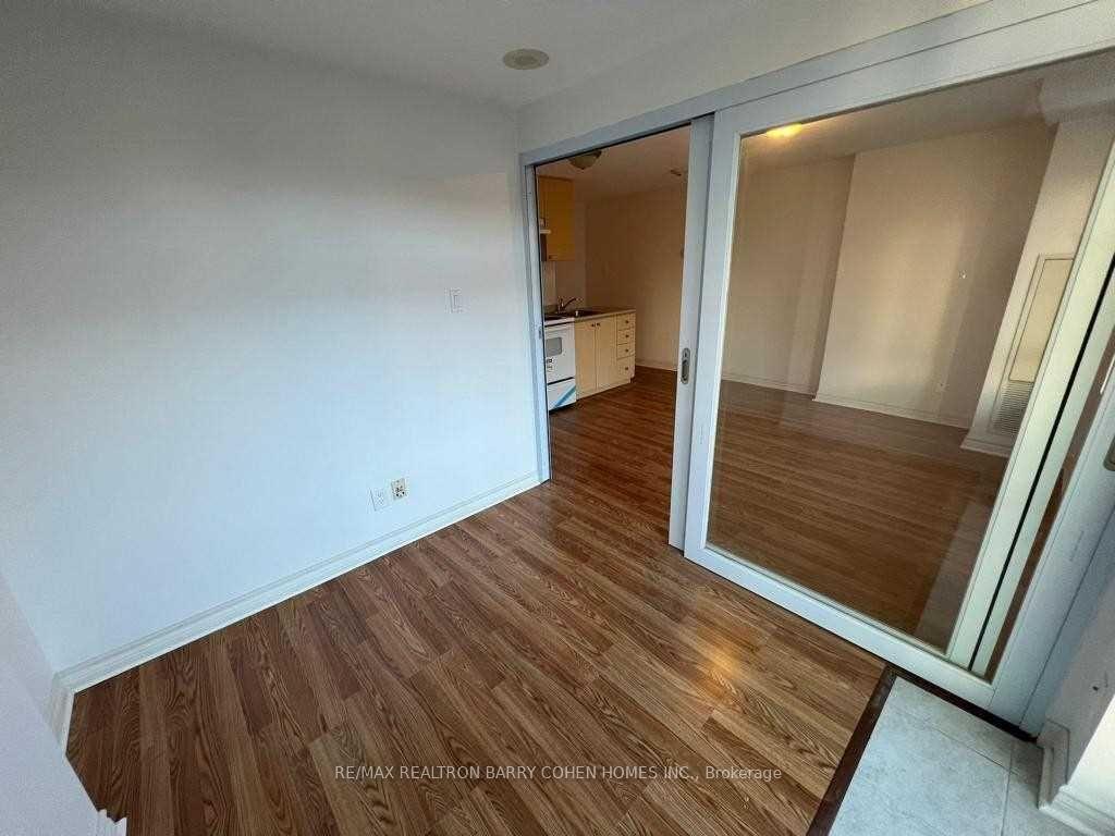 Photo 6 of Unit 204, 15 Maplewood Avenue, Toronto, Humewood-Cedarvale — HOMEH