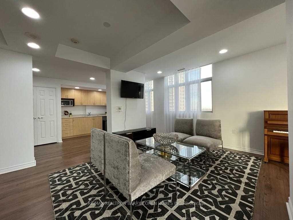 Photo 10 of Unit 204, 15 Maplewood Avenue, Toronto, Humewood-Cedarvale — HOMEH