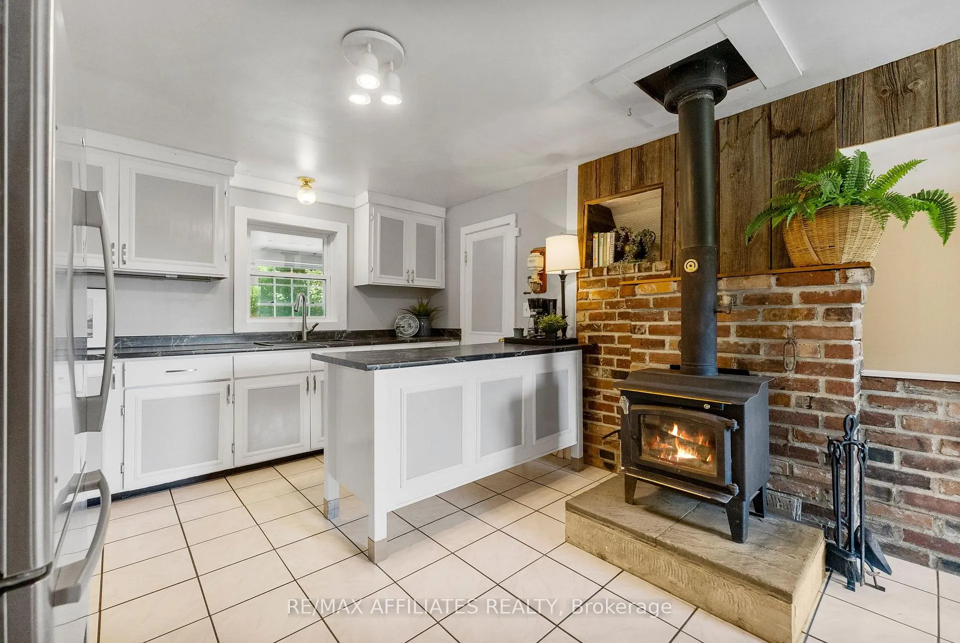 Photo 11 of 2415 County 21 Road, Edwardsburgh/Cardinal, Edwardsburgh/Cardinal Twp — HOMEH