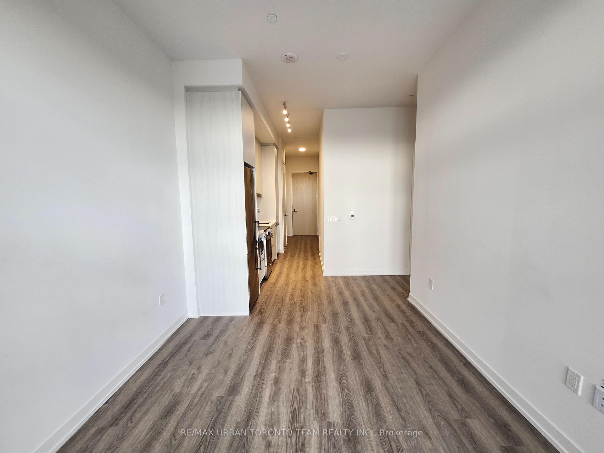 Photo 6 of Unit 109, 195 Commerce Street, Vaughan, Vaughan Corporate Centre — HOMEH