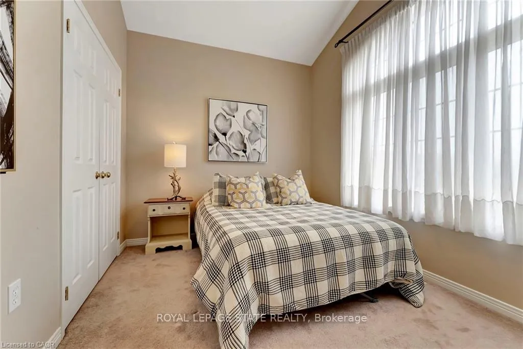 Photo 30 of 188 Blue Mountain Drive, Hamilton, Stoney Creek — HOMEH