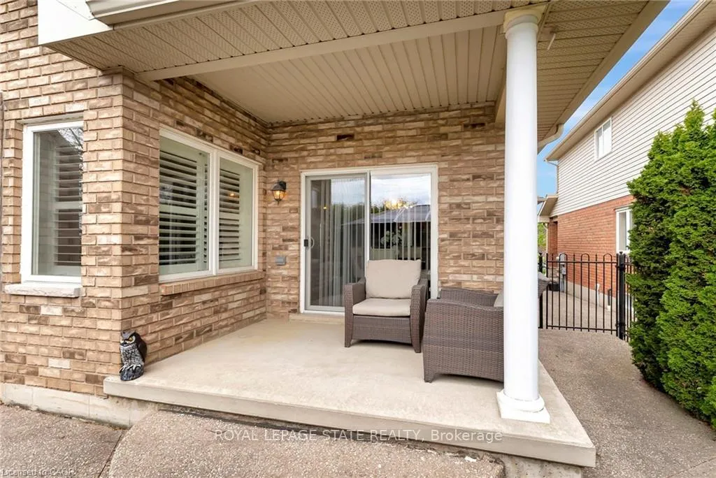 Photo 33 of 188 Blue Mountain Drive, Hamilton, Stoney Creek — HOMEH