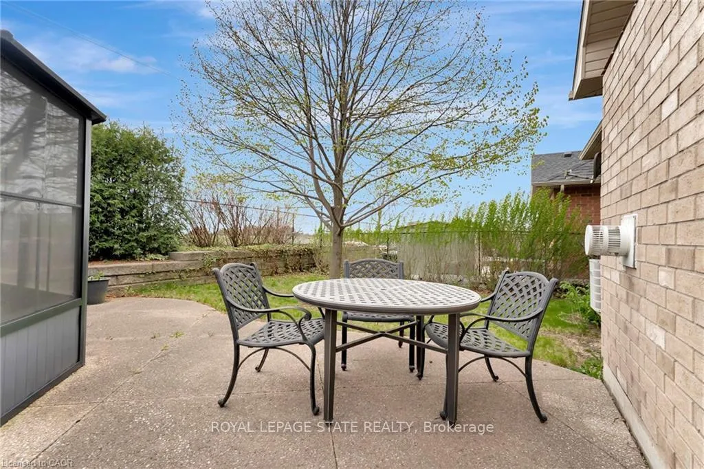 Photo 35 of 188 Blue Mountain Drive, Hamilton, Stoney Creek — HOMEH