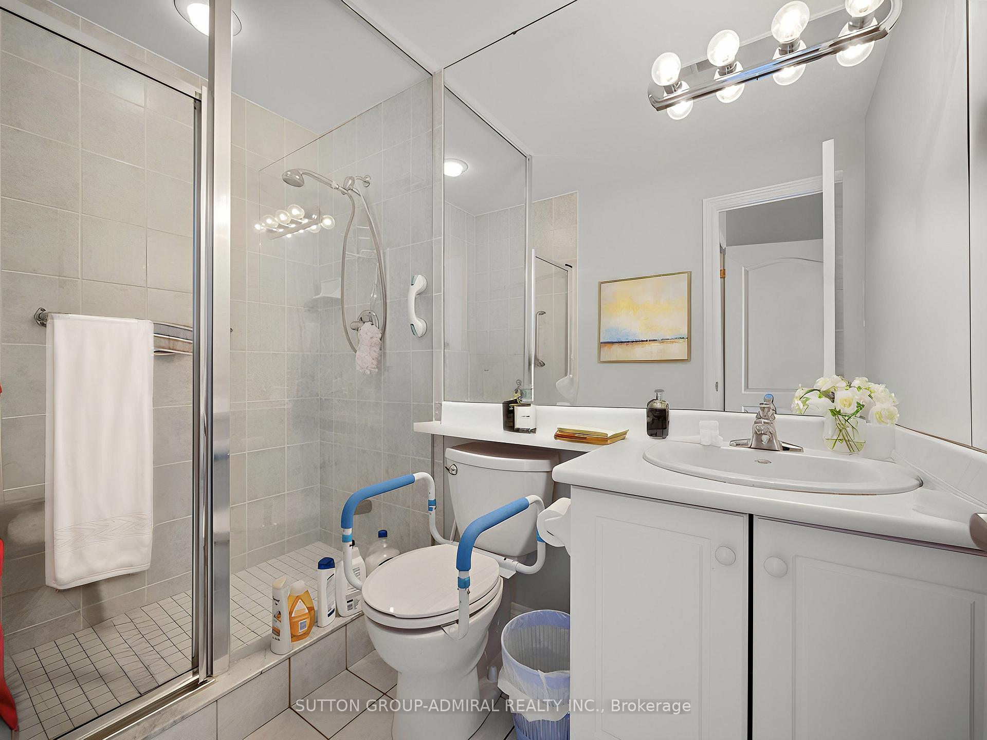 Photo 19 of Unit 1412, 50 Disera Drive, Vaughan, Beverley Glen — HOMEH