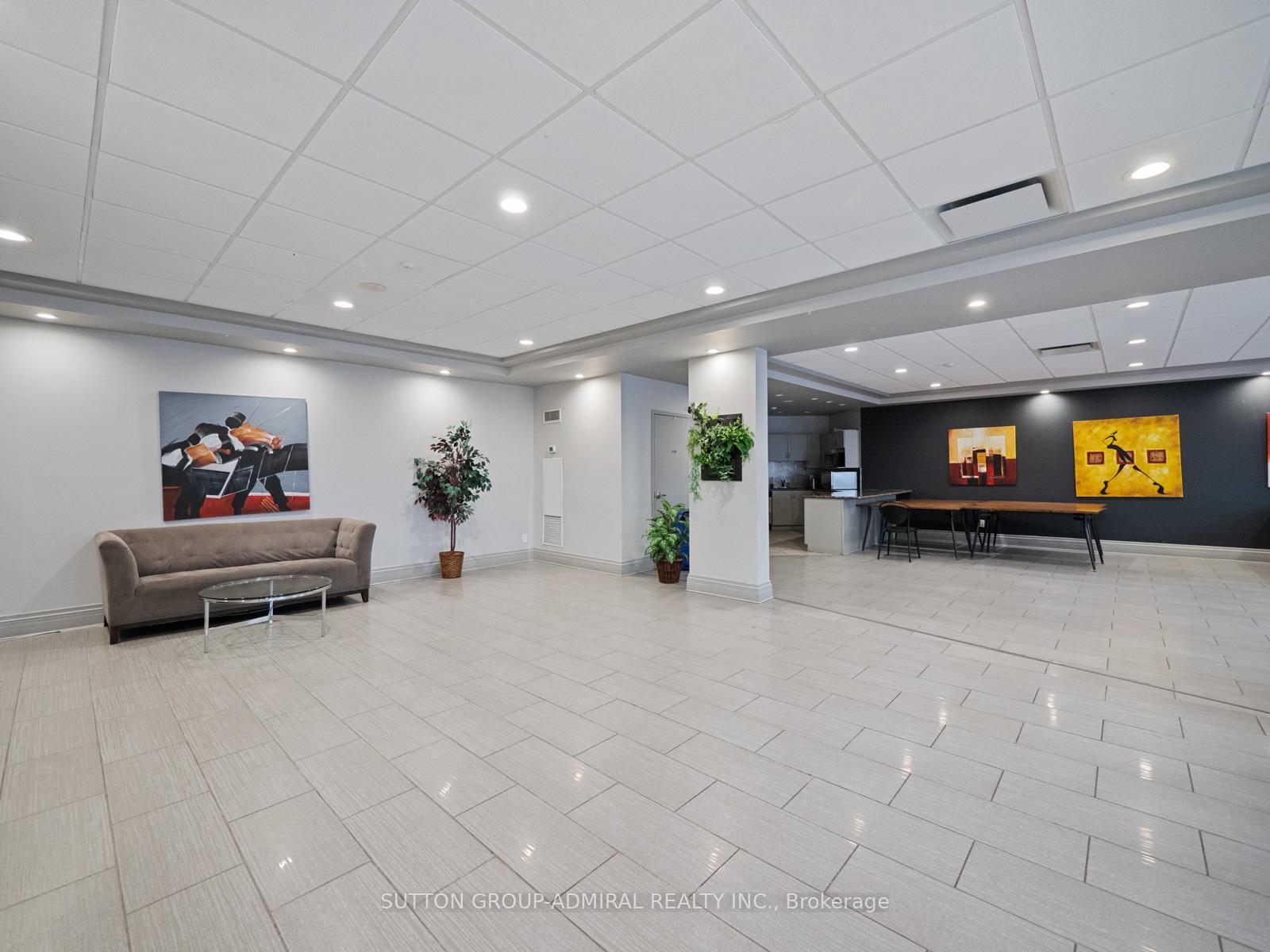Photo 24 of Unit 1412, 50 Disera Drive, Vaughan, Beverley Glen — HOMEH