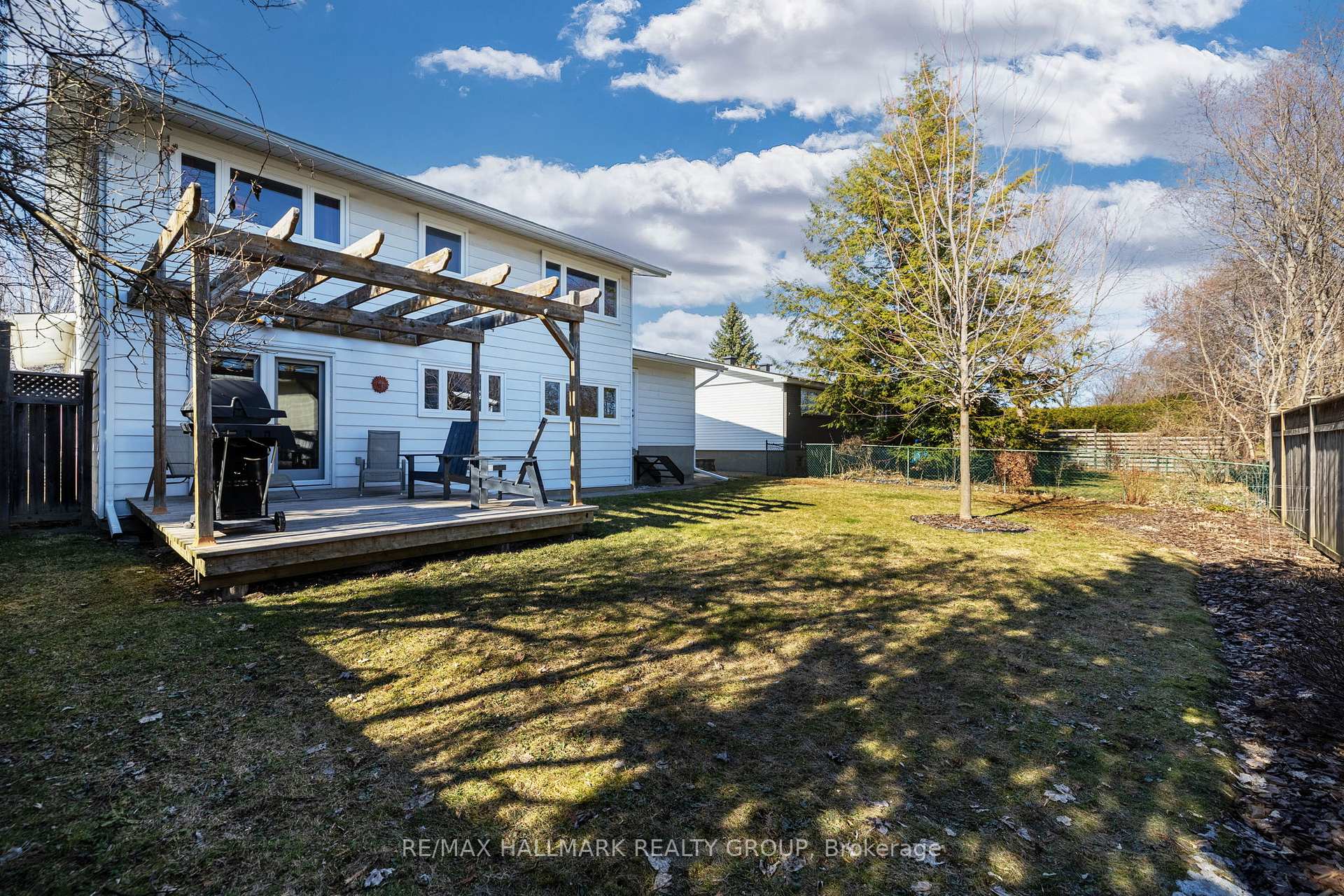 Photo 24 of 44 Seymour Avenue, Ottawa, Borden Farm/Stewart Farm/Carleton Heights/Parkwood Hills — HOMEH