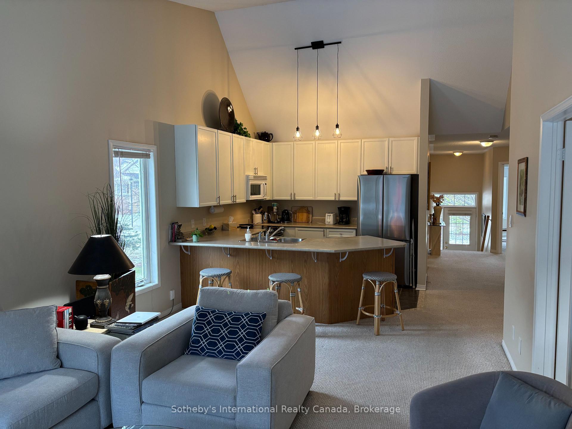 Photo 6 of 64 Green Briar Drive, Collingwood — HOMEH
