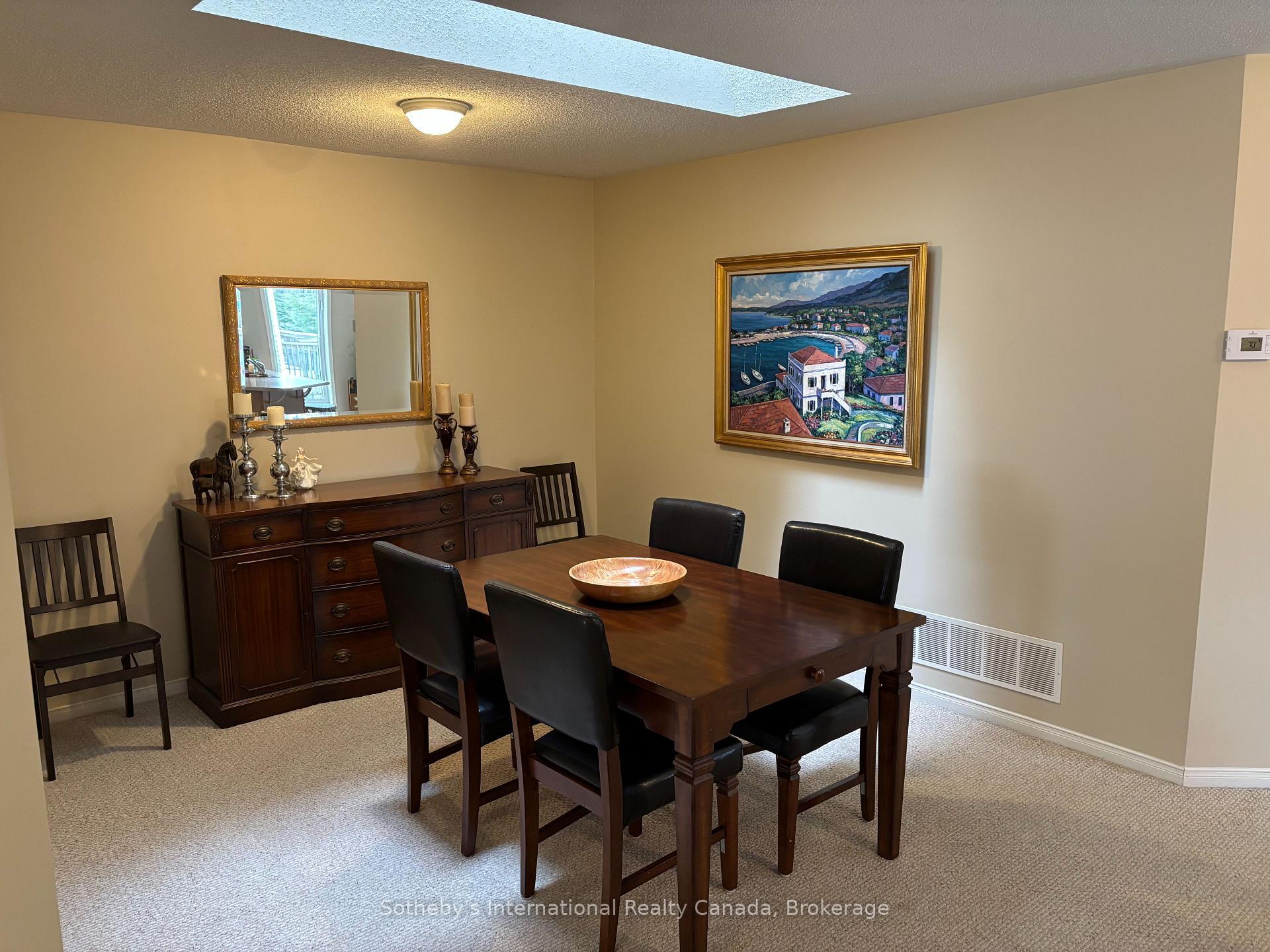 Photo 27 of 64 Green Briar Drive, Collingwood — HOMEH