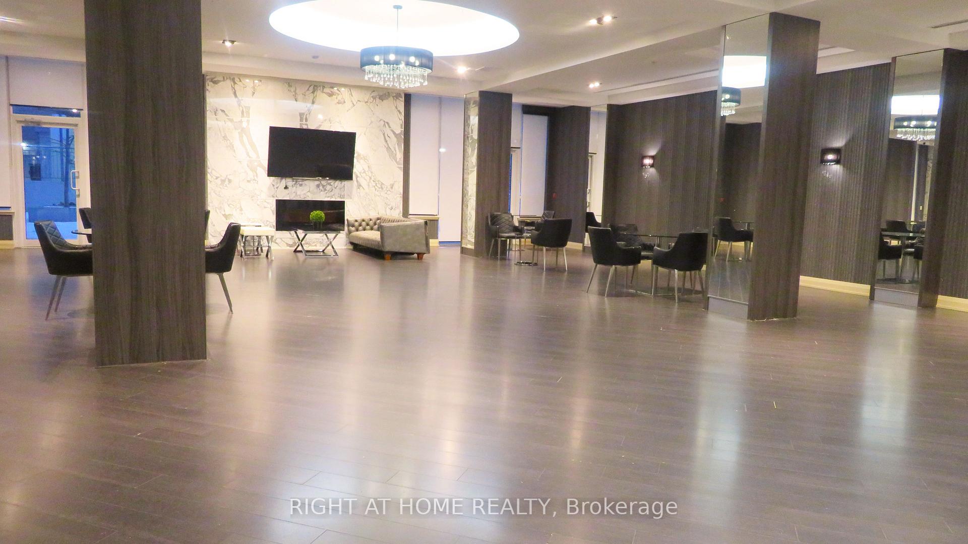 Photo 7 of Unit 1001, 85 North Park Road, Vaughan, Beverley Glen — HOMEH