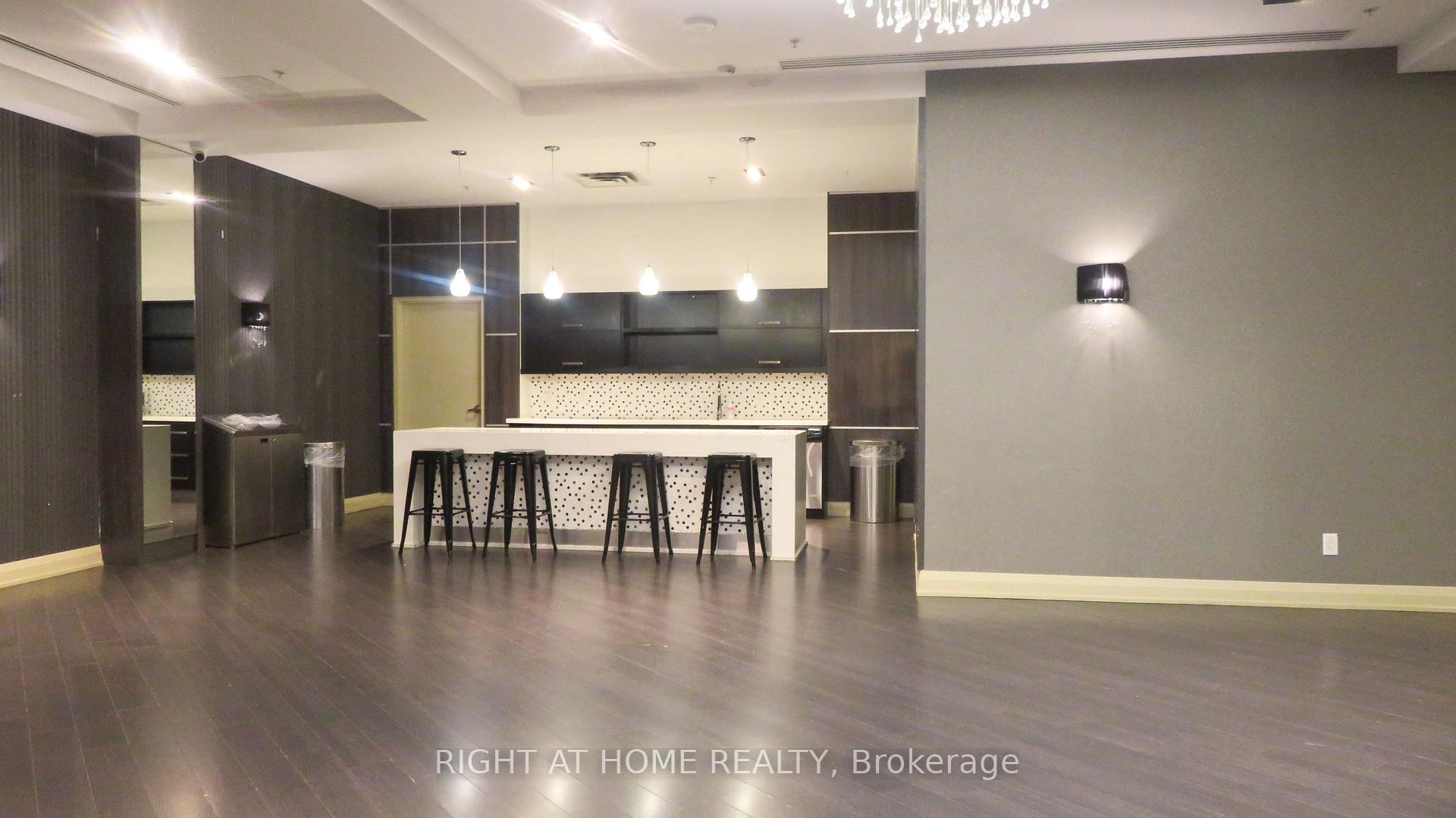 Photo 8 of Unit 1001, 85 North Park Road, Vaughan, Beverley Glen — HOMEH