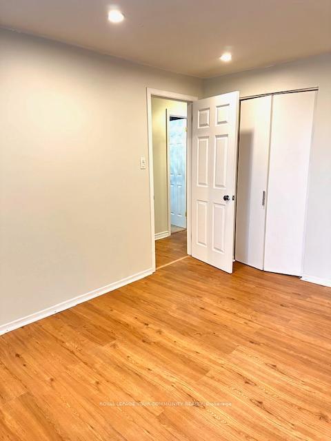 Photo 5 of 93 Hill Drive, Aurora, Aurora Heights — HOMEH