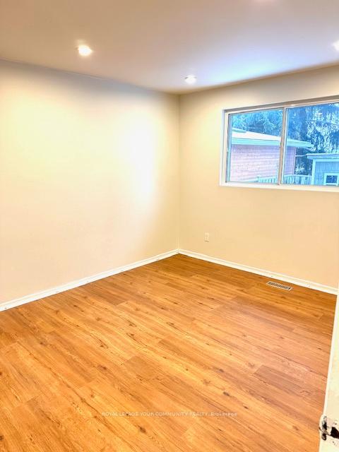 Photo 8 of 93 Hill Drive, Aurora, Aurora Heights — HOMEH