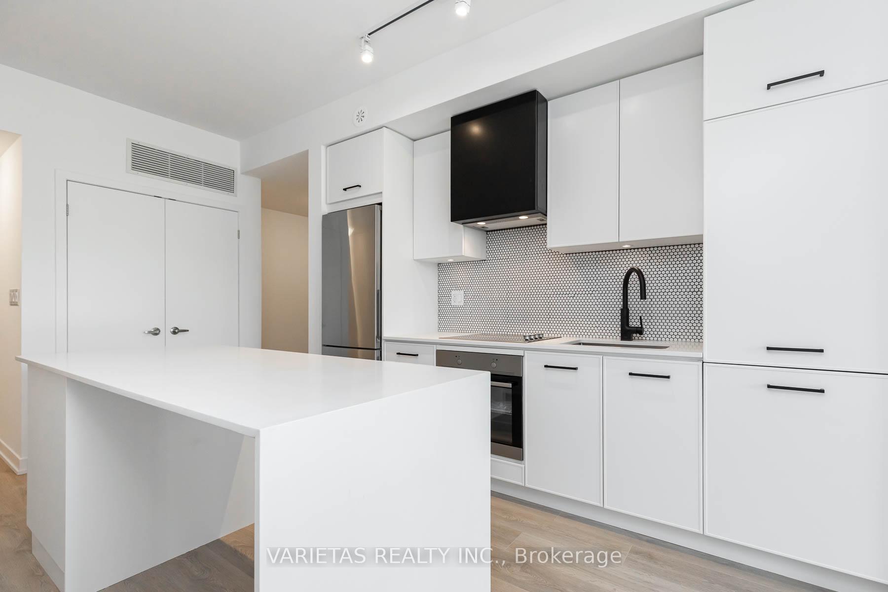 Photo 4 of Unit 301, 899 Queen Street E, Toronto, South Riverdale — HOMEH