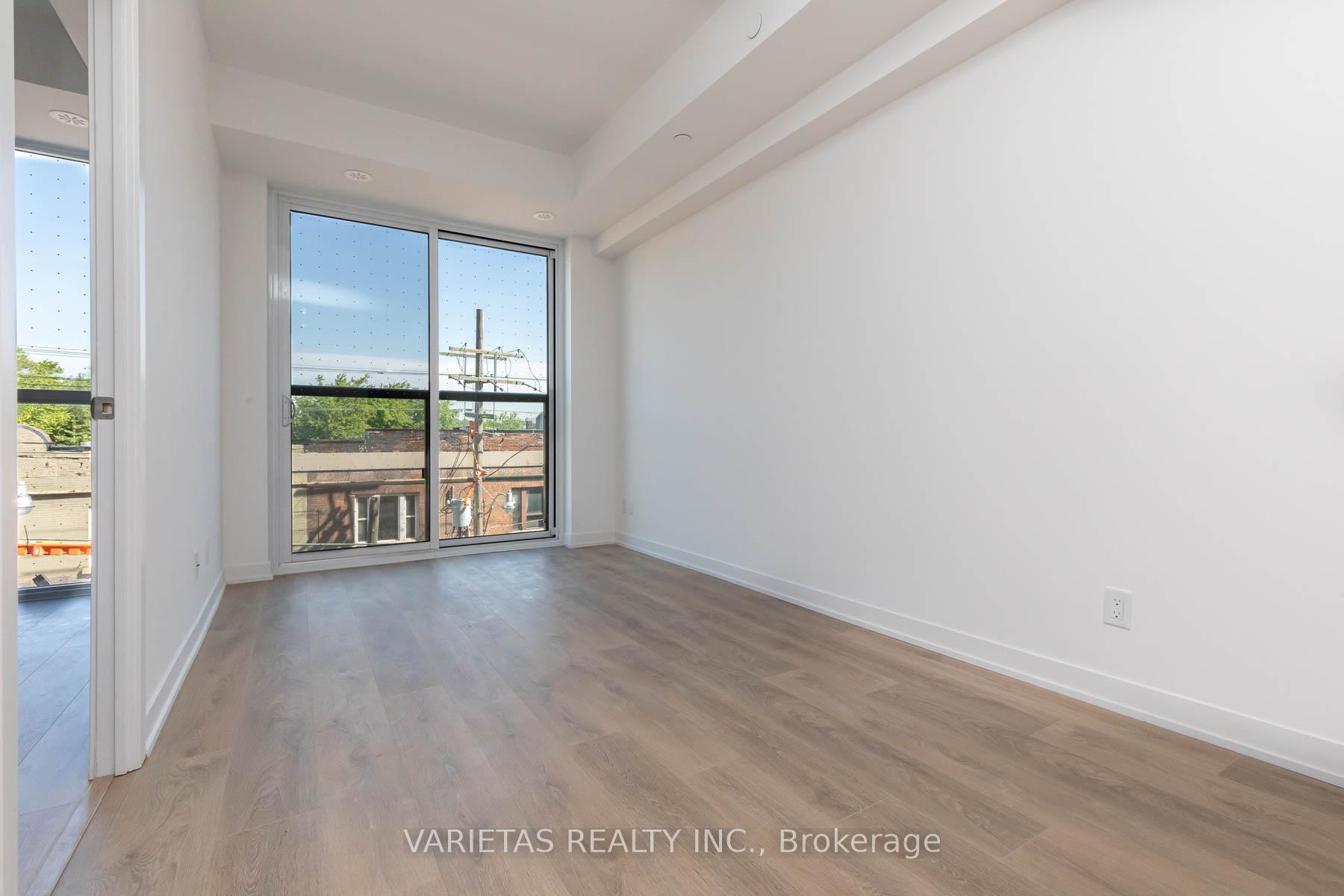 Photo 5 of Unit 301, 899 Queen Street E, Toronto, South Riverdale — HOMEH