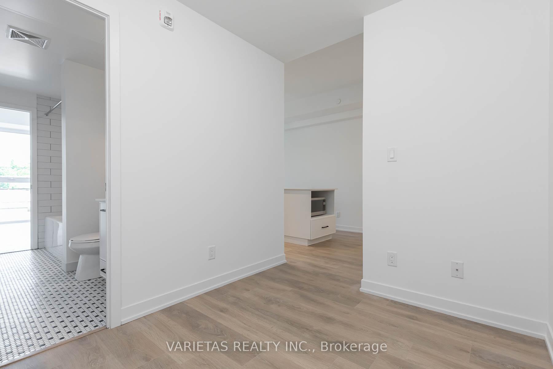 Photo 12 of Unit 301, 899 Queen Street E, Toronto, South Riverdale — HOMEH
