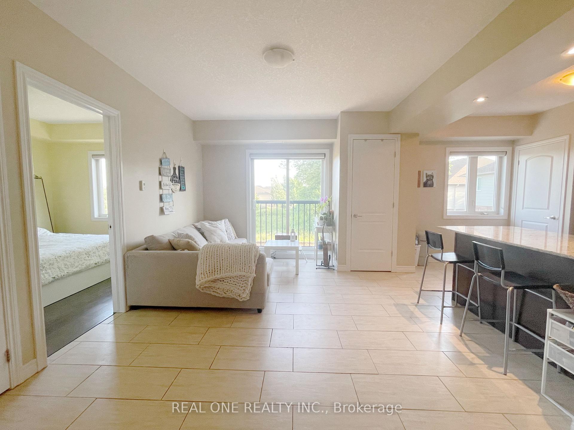 Photo 4 of Unit 207, 886 Golf Links Road, Hamilton, Meadowlands — HOMEH