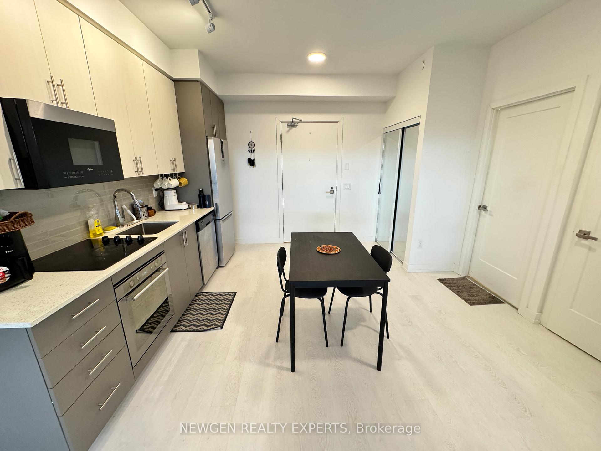 Photo 3 of Unit 604, 415 Main Street W, Hamilton, Kirkendall — HOMEH