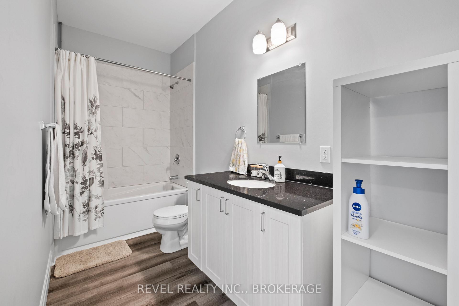 Photo 9 of Unit 404, 501 Frontenac Street, Kingston, East of Sir John A. Blvd — HOMEH