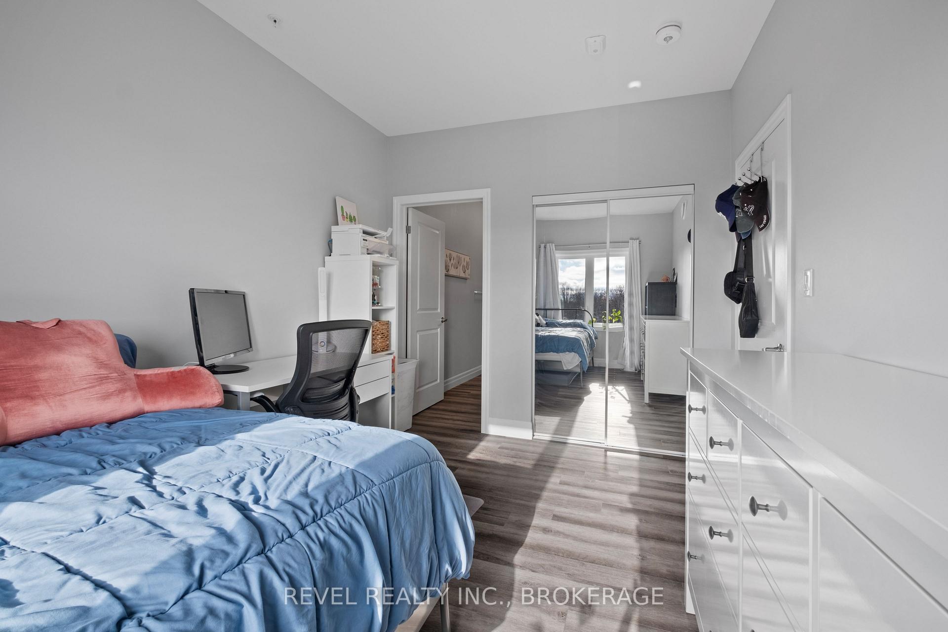 Photo 11 of Unit 404, 501 Frontenac Street, Kingston, East of Sir John A. Blvd — HOMEH