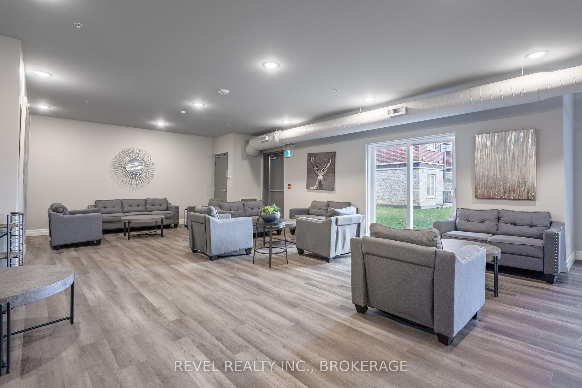 Photo 14 of Unit 404, 501 Frontenac Street, Kingston, East of Sir John A. Blvd — HOMEH