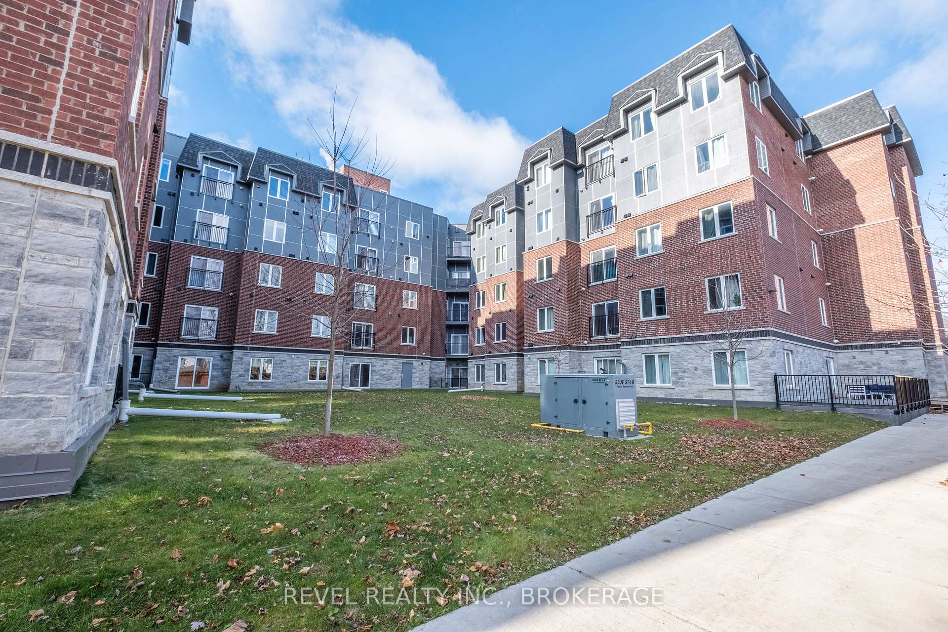 Photo 18 of Unit 404, 501 Frontenac Street, Kingston, East of Sir John A. Blvd — HOMEH