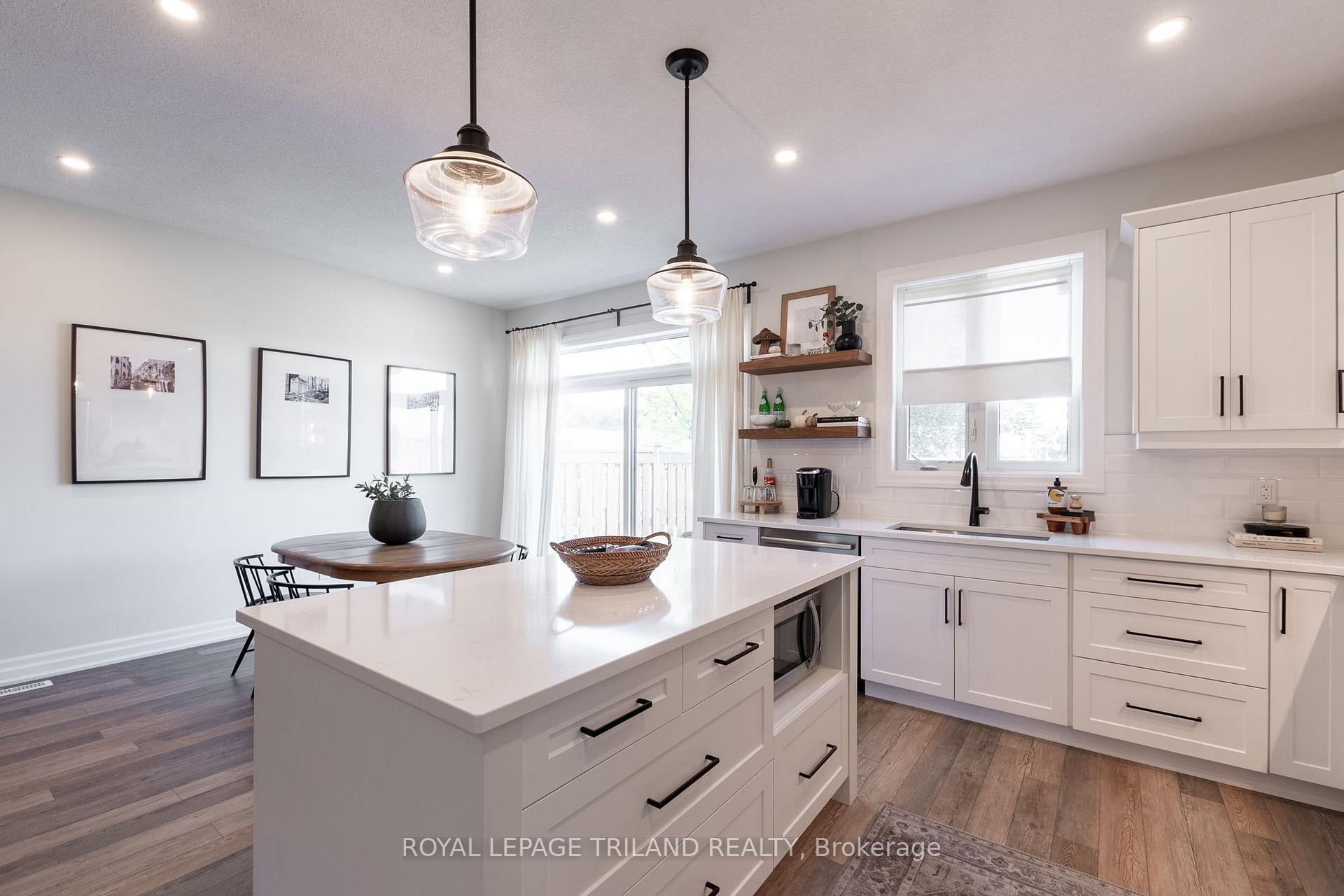Photo 13 of Unit 407, 9861 Glendon Drive, Middlesex Centre, Rural Middlesex Centre — HOMEH