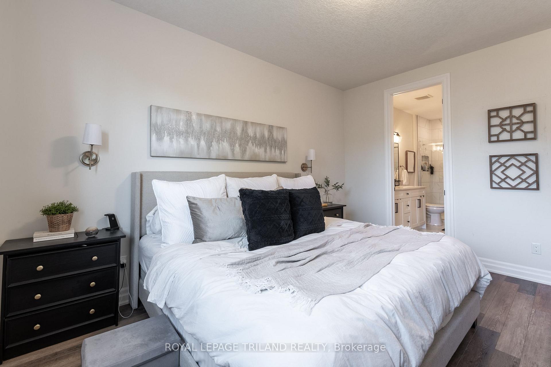 Photo 16 of Unit 407, 9861 Glendon Drive, Middlesex Centre, Rural Middlesex Centre — HOMEH