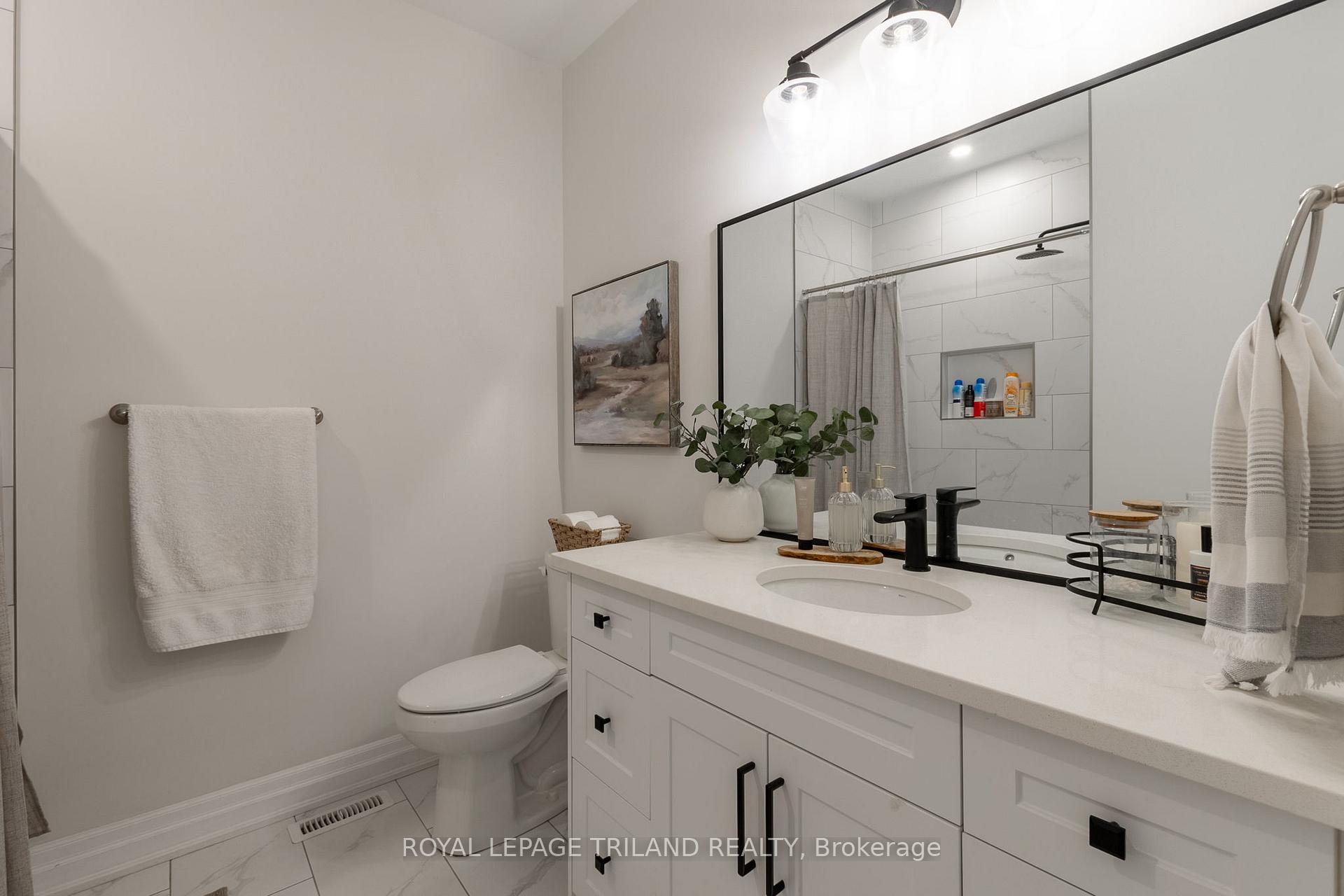Photo 20 of Unit 407, 9861 Glendon Drive, Middlesex Centre, Rural Middlesex Centre — HOMEH