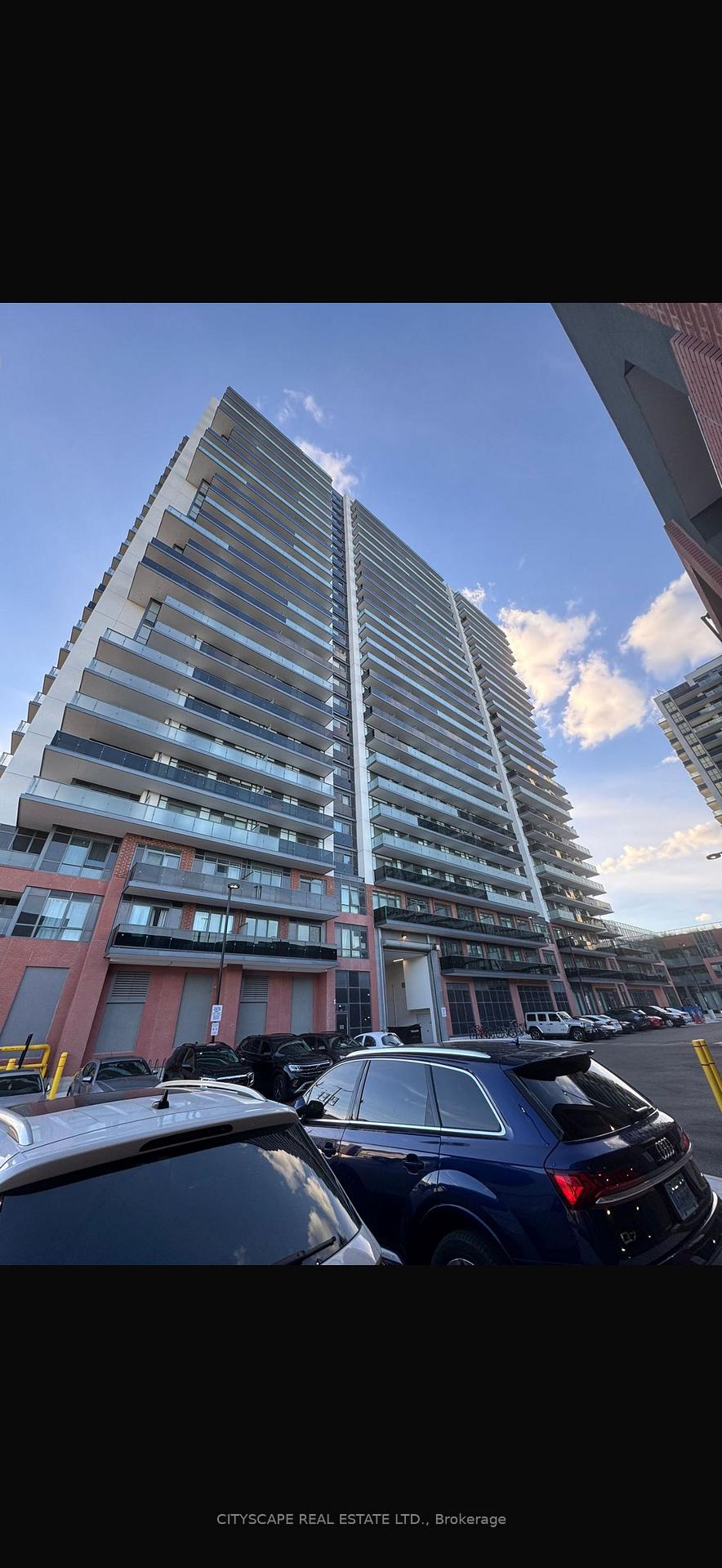 Front of Unit 201, 2545 simcoe Street N