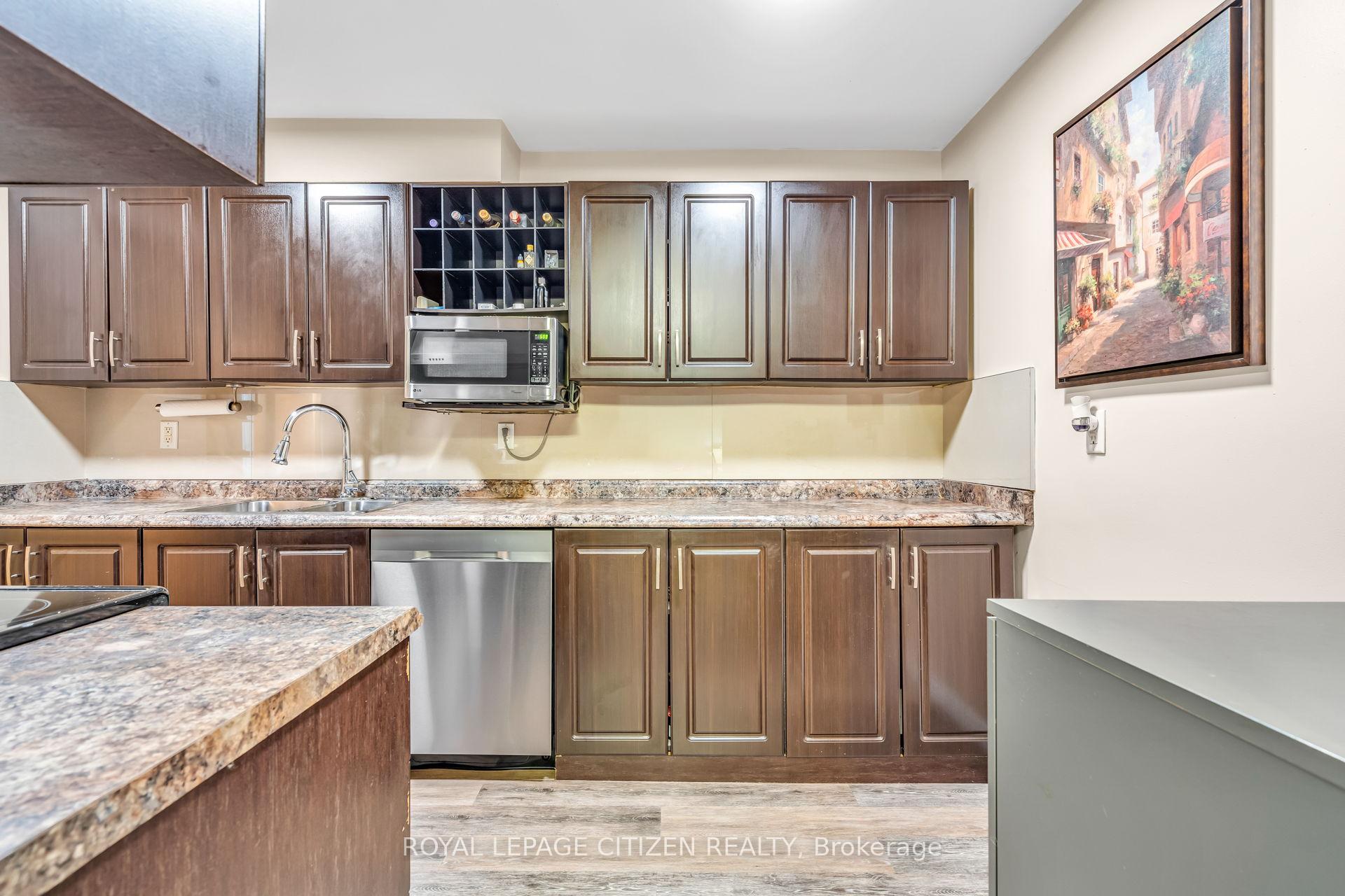 Photo 7 of Unit 410, 61 Richview Road, Etobicoke, Humber Heights — HOMEH