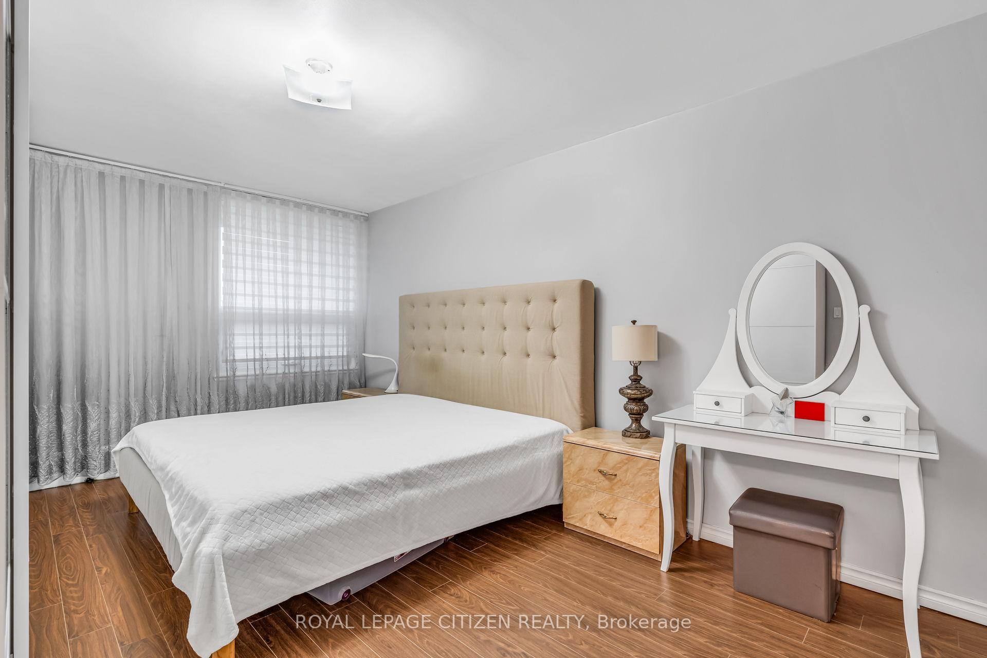 Photo 10 of Unit 410, 61 Richview Road, Etobicoke, Humber Heights — HOMEH