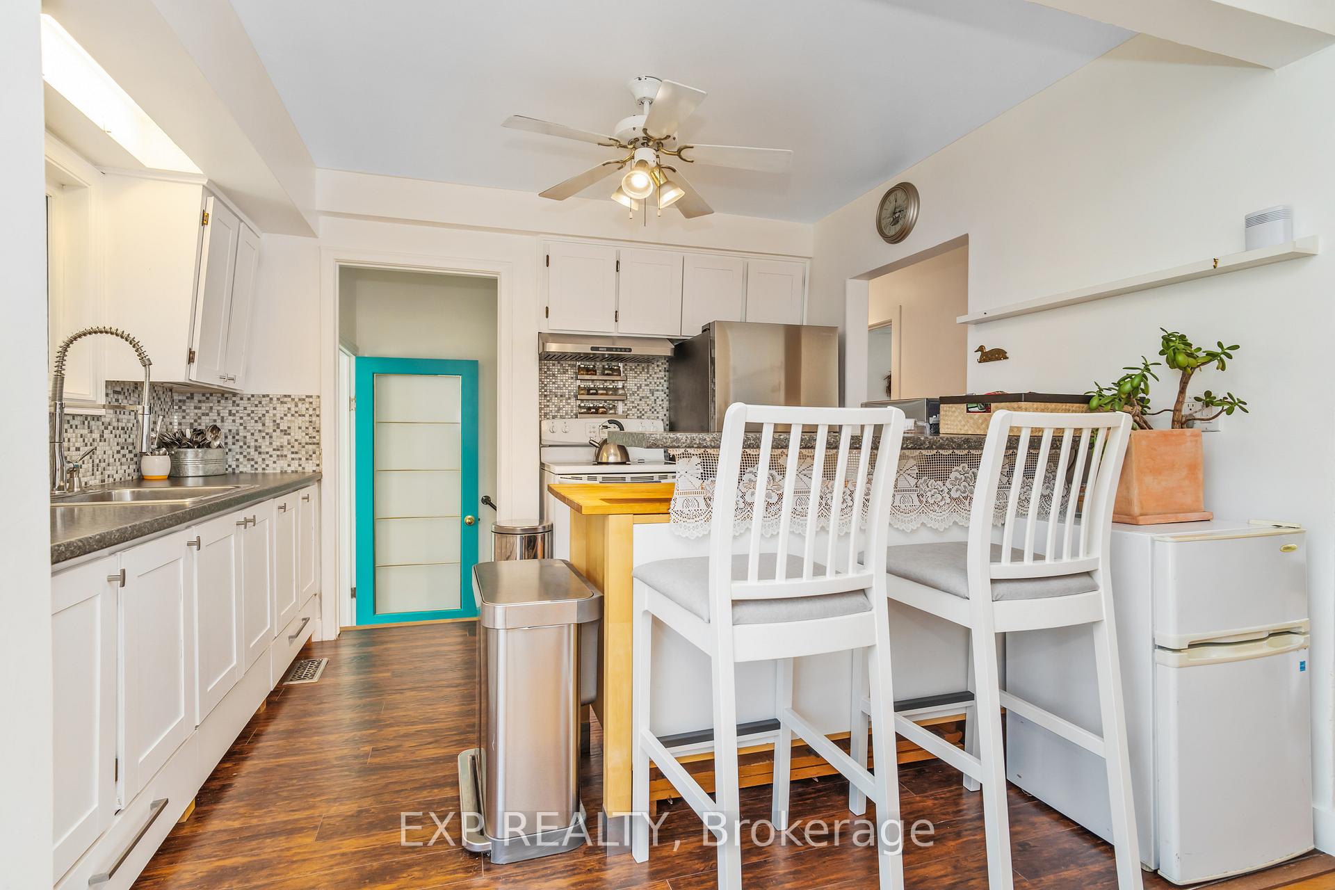 Photo 10 of 899 Pleasant Park Road, Ottawa, Elmvale Acres — HOMEH