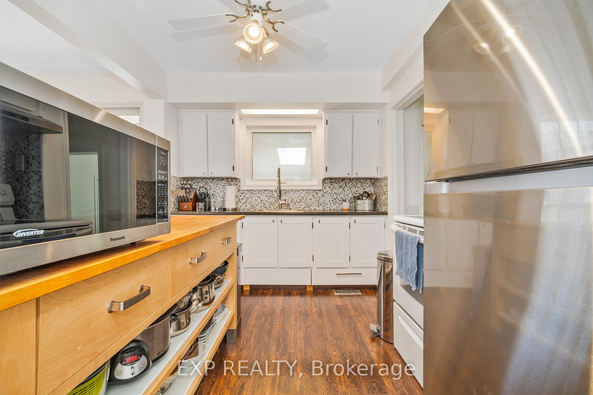 Photo 11 of 899 Pleasant Park Road, Ottawa, Elmvale Acres — HOMEH