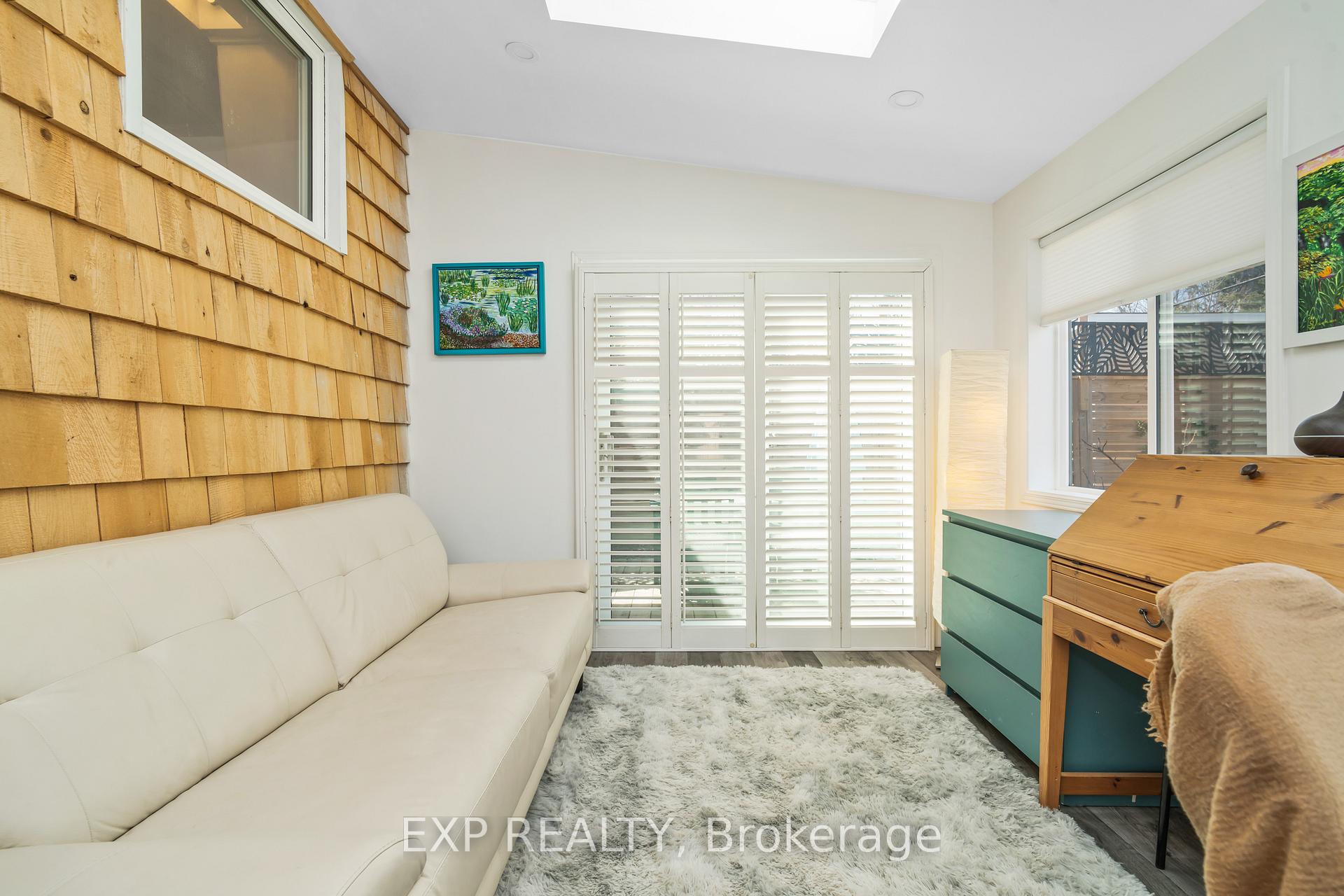 Photo 18 of 899 Pleasant Park Road, Ottawa, Elmvale Acres — HOMEH