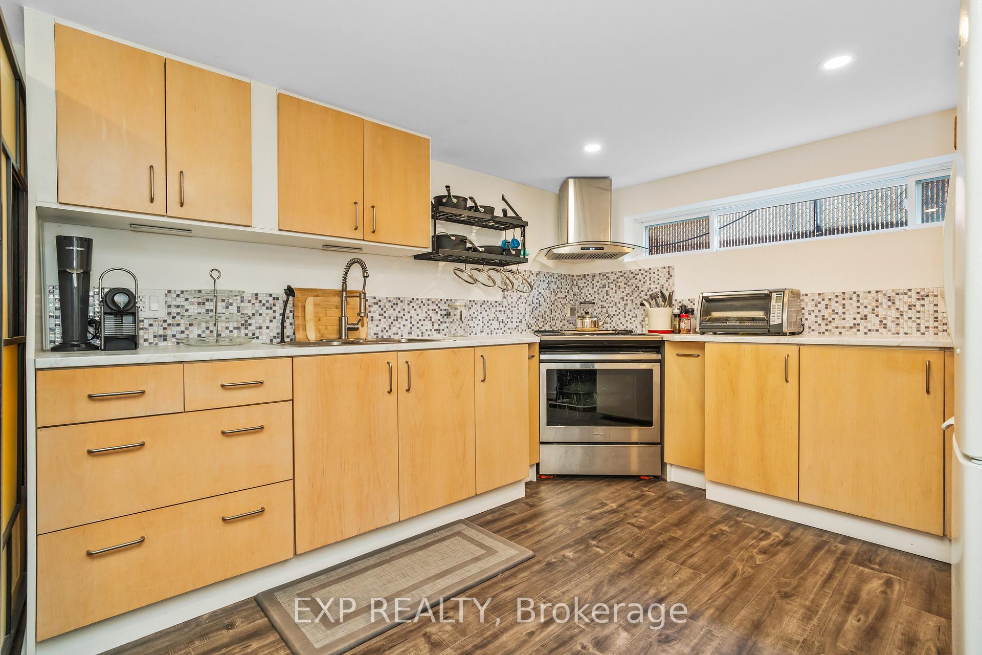 Photo 26 of 899 Pleasant Park Road, Ottawa, Elmvale Acres — HOMEH