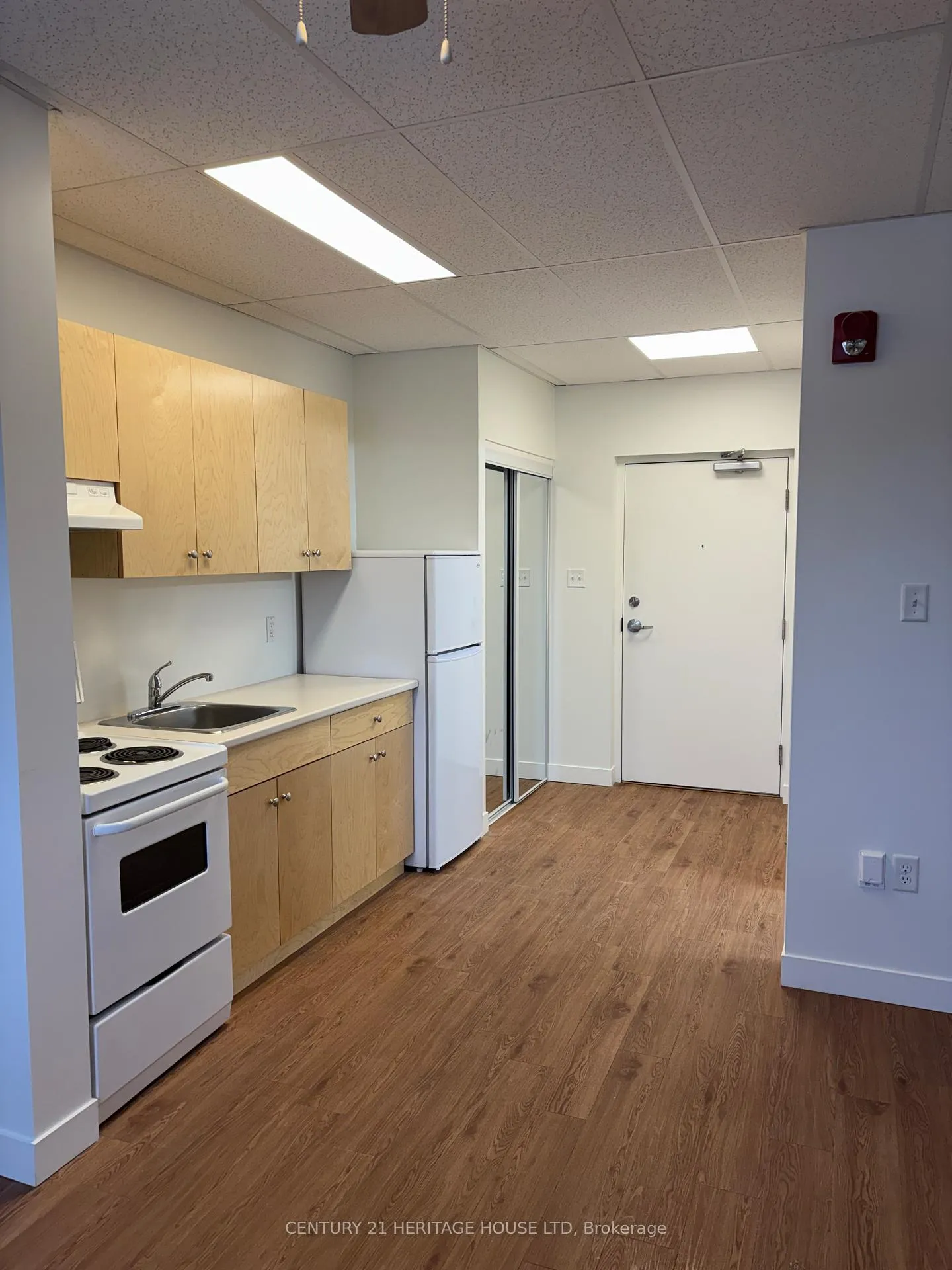 Photo 3 of Unit 210, 50 Scott Street, St. Thomas — HOMEH