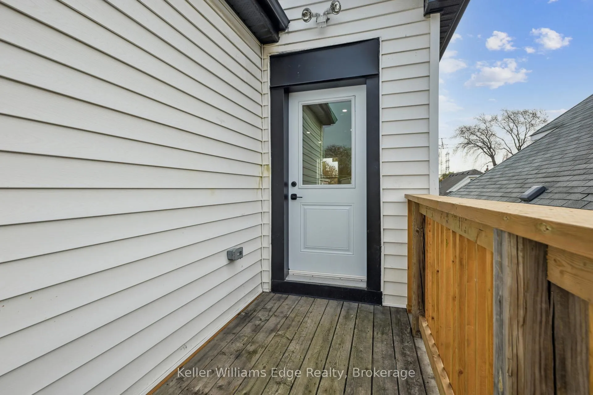 Photo 26 of 161 Weir Street N, Hamilton, Homeside — HOMEH
