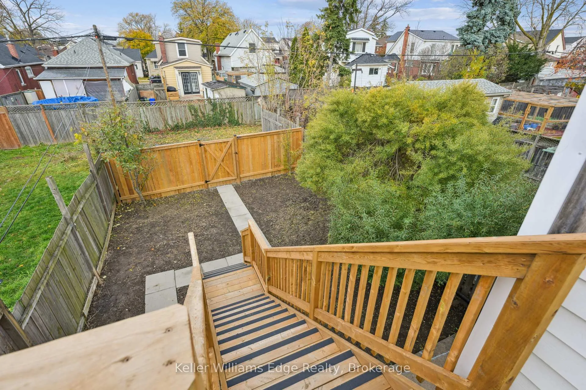 Photo 45 of 161 Weir Street N, Hamilton, Homeside — HOMEH