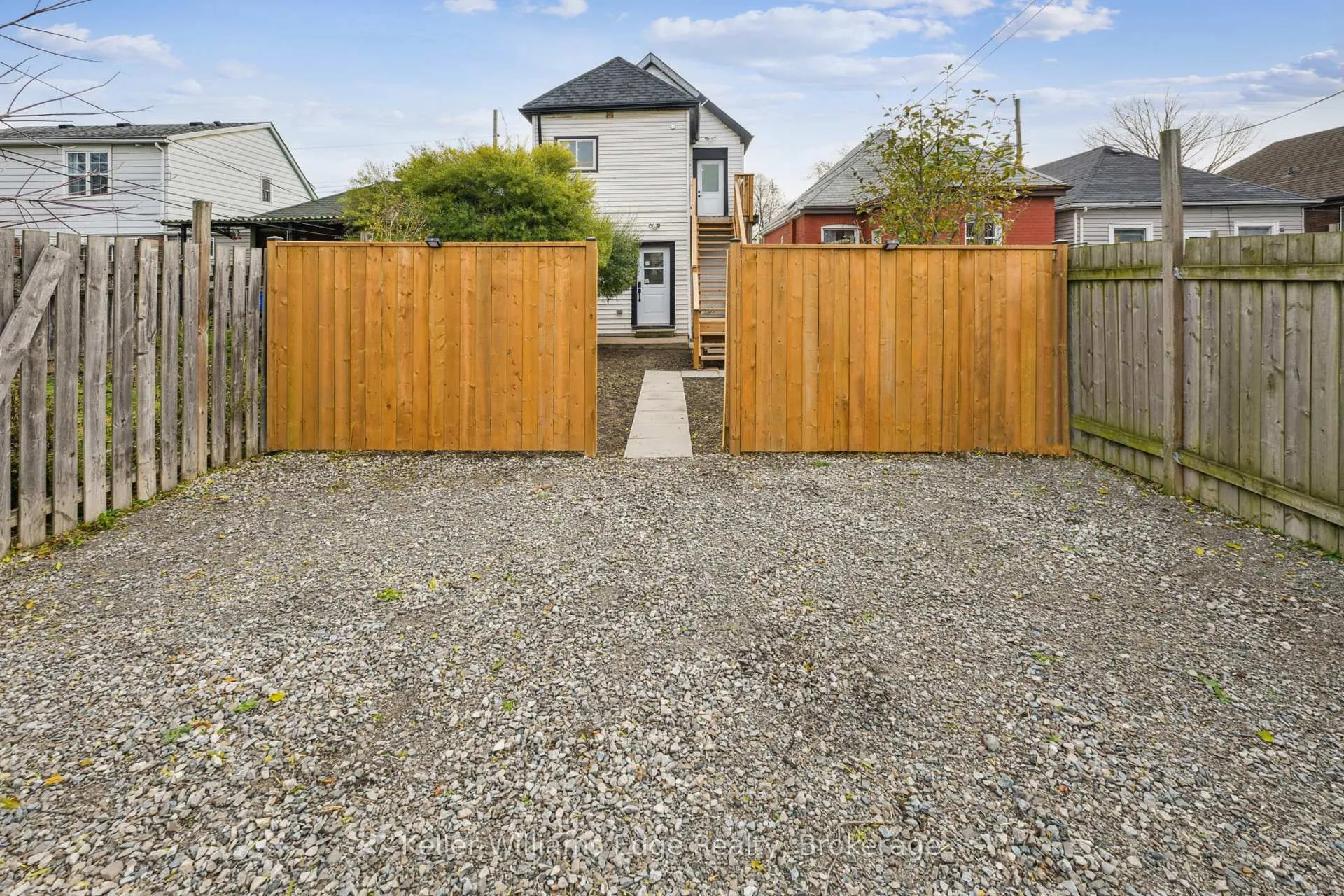 Photo 47 of 161 Weir Street N, Hamilton, Homeside — HOMEH
