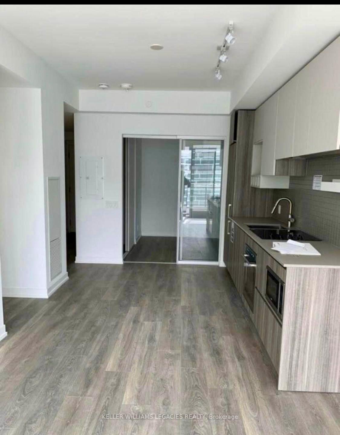 Photo 8 of Unit 1107, 5 Buttermill Avenue, Vaughan, Vaughan Corporate Centre — HOMEH