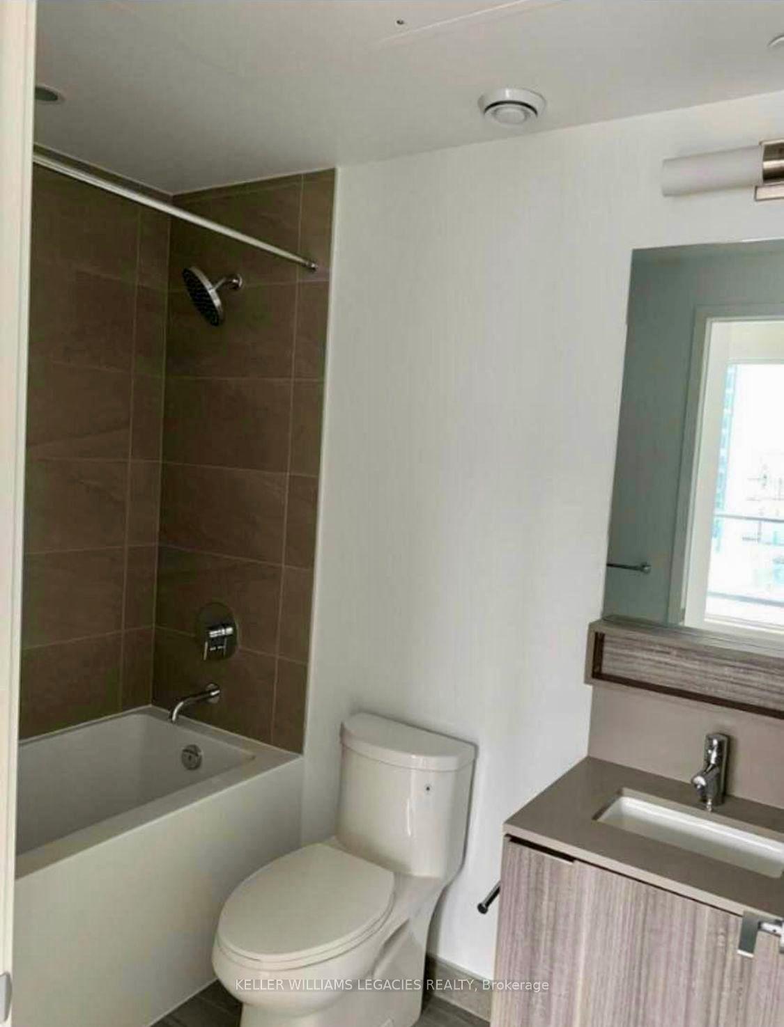 Photo 12 of Unit 1107, 5 Buttermill Avenue, Vaughan, Vaughan Corporate Centre — HOMEH