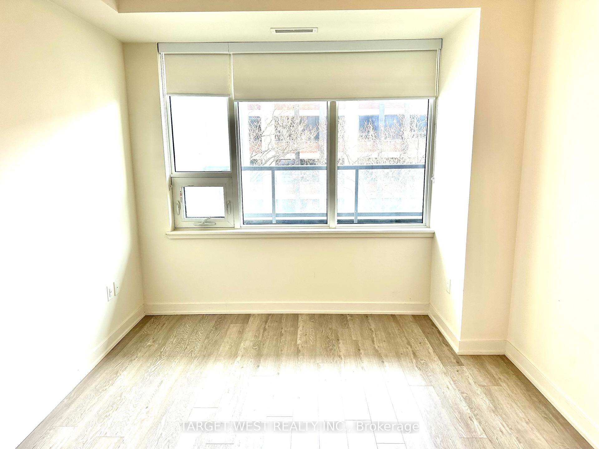 Photo 4 of Unit 421, 212 King William Street E, Hamilton, Beasley — HOMEH