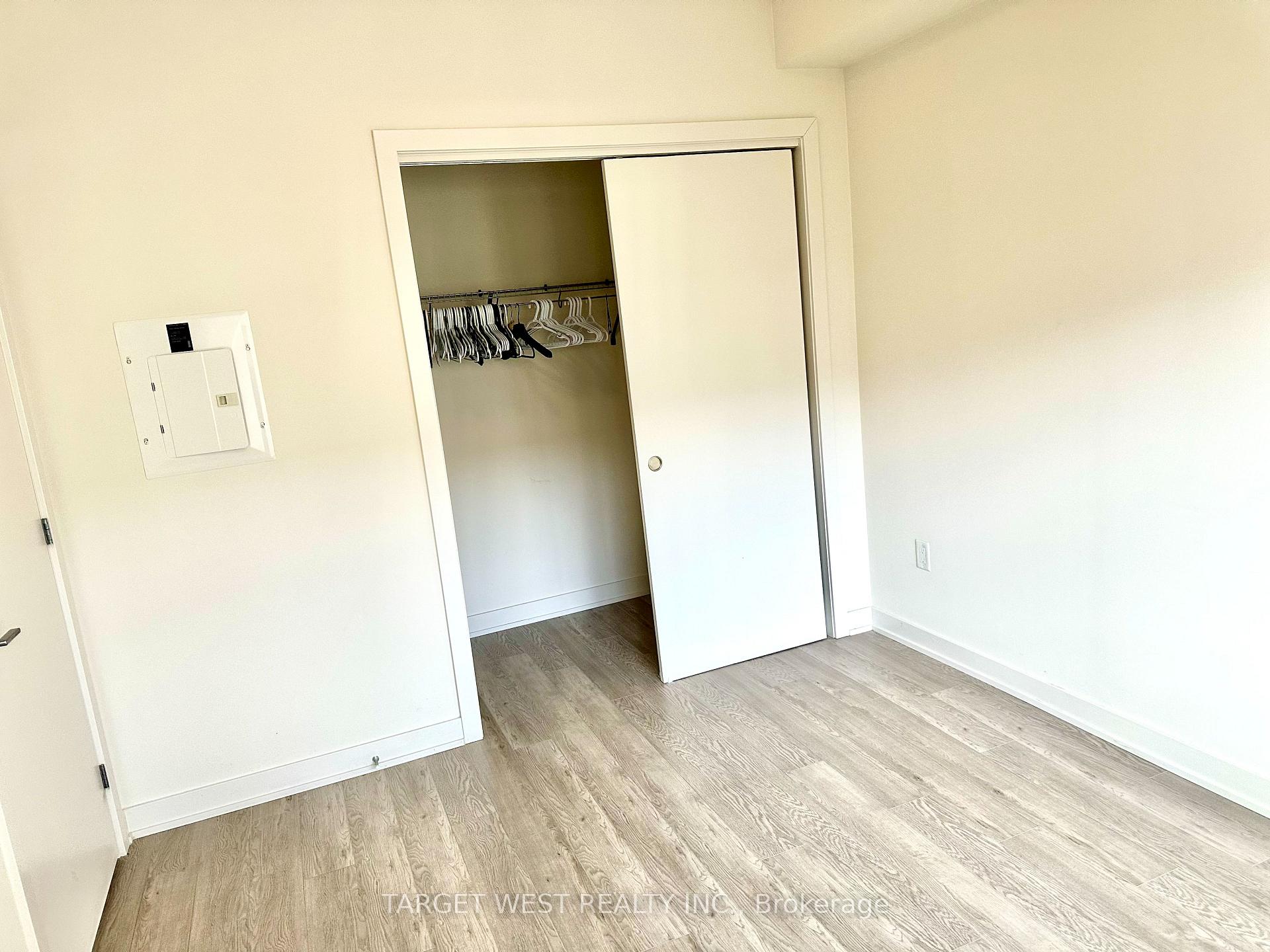 Photo 9 of Unit 421, 212 King William Street E, Hamilton, Beasley — HOMEH