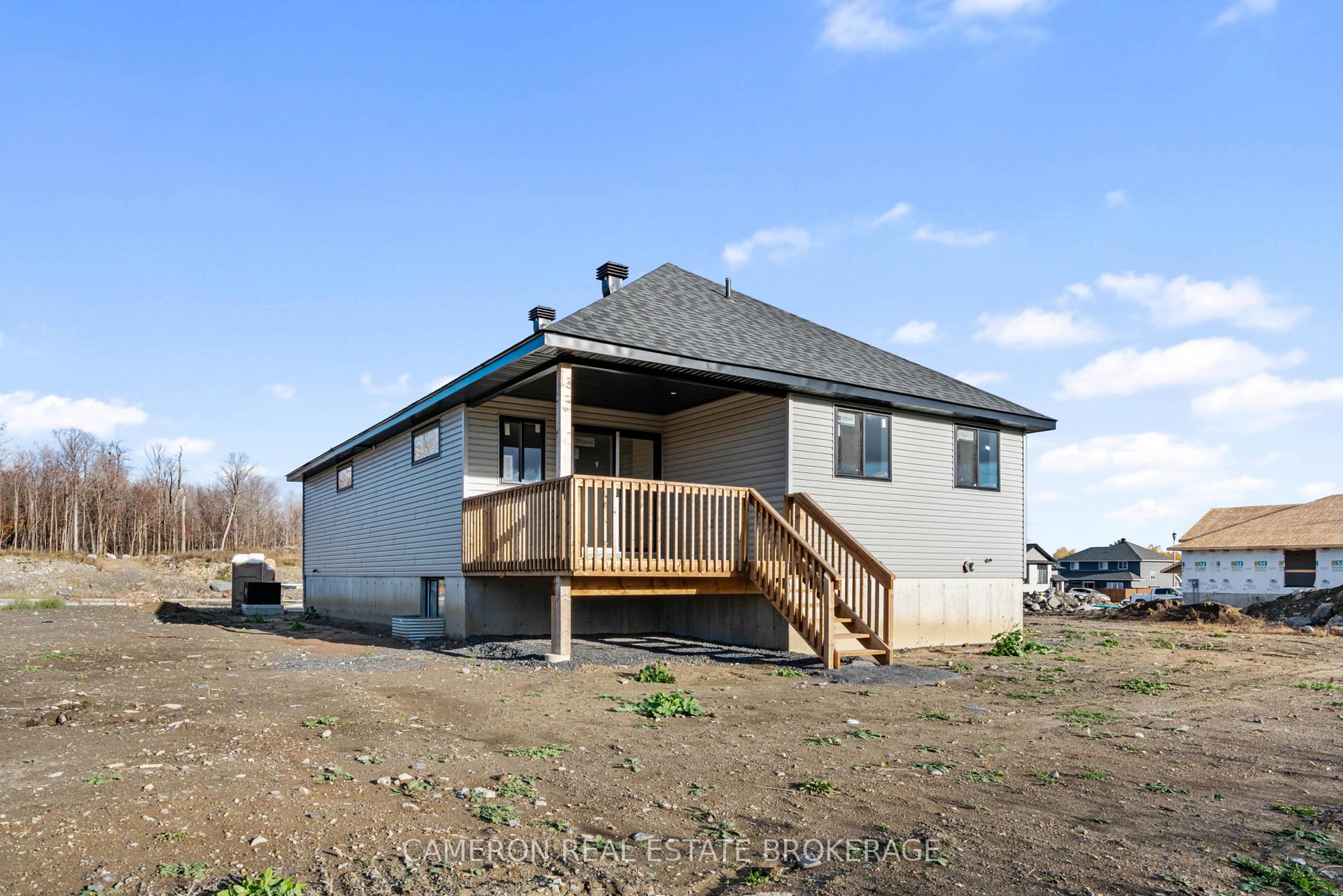 Photo 2 of 3166 Mauricy Street, Cornwall — HOMEH