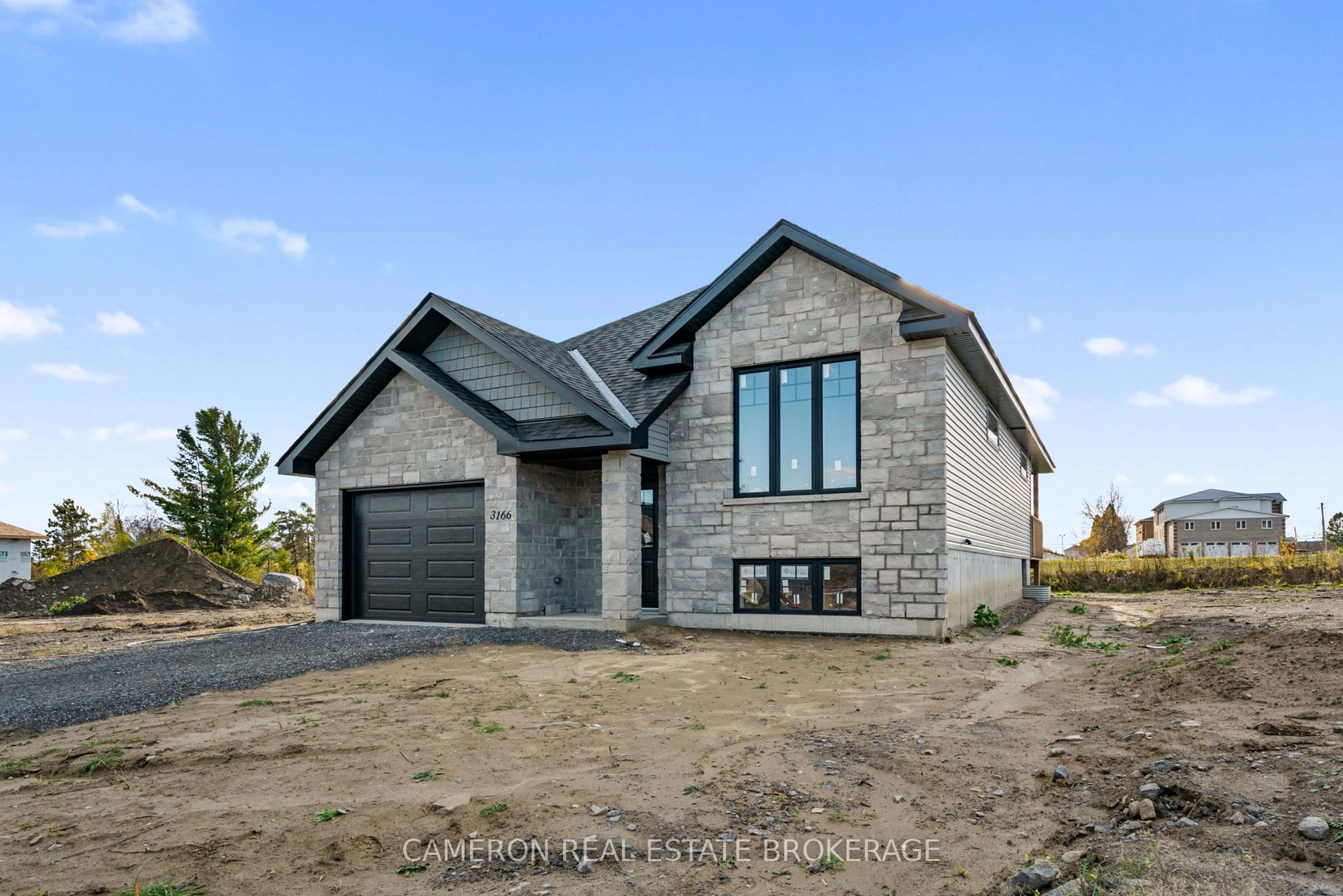 Photo 10 of 3166 Mauricy Street, Cornwall — HOMEH
