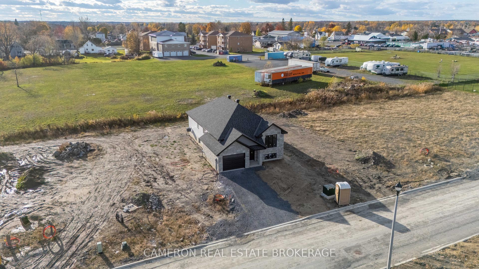 Photo 11 of 3166 Mauricy Street, Cornwall — HOMEH