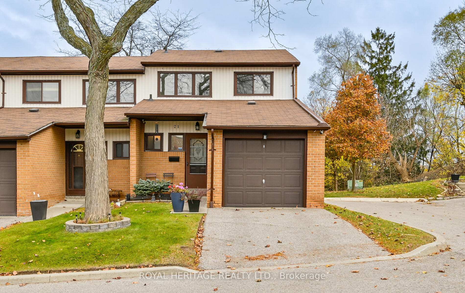 Photo 1 of Unit 21, 765 Oklahoma Drive E, Pickering, West Shore — HOMEH